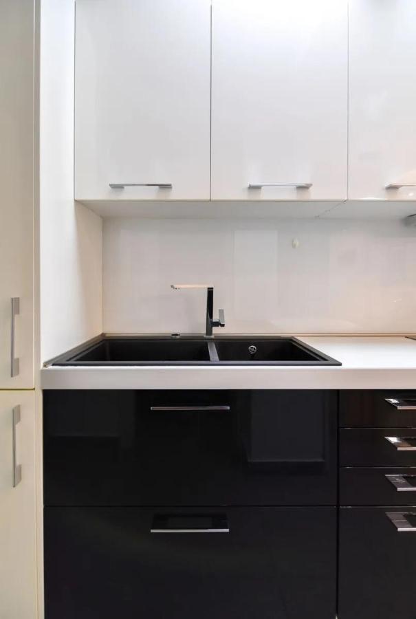 Excellent Apartment Luxuriously Renovated Лариса Экстерьер фото