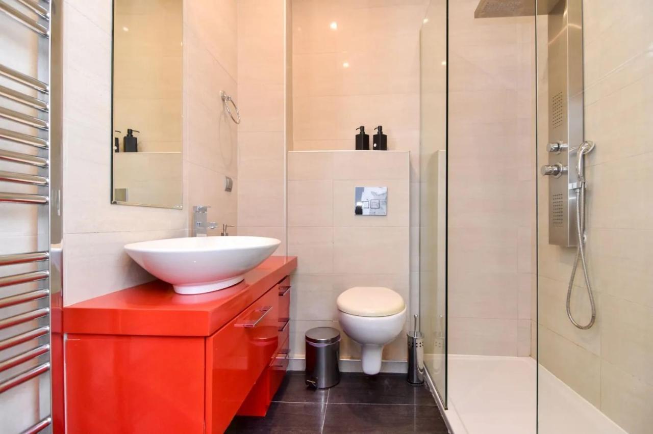 Excellent Apartment Luxuriously Renovated Лариса Экстерьер фото